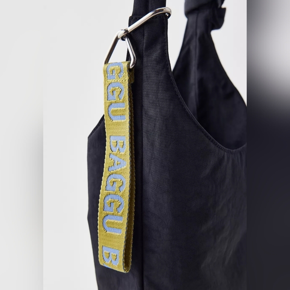 NWT BAGGU UO Exclusive Logo Keychain Avocado - Picture 2 of 3